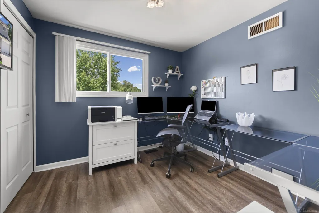 48064 Mallard Drive Chesterfield Township MI 48047