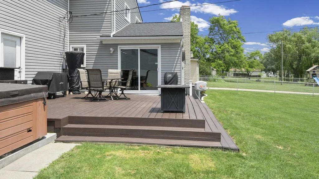 48064 Mallard Drive Chesterfield Township MI 48047