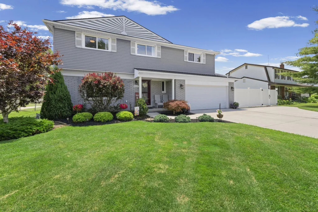 48064 Mallard Drive Chesterfield Township MI 48047