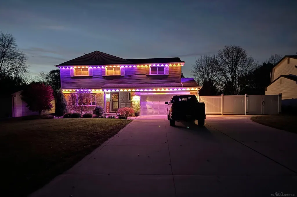 48064 Mallard Drive Chesterfield Township MI 48047