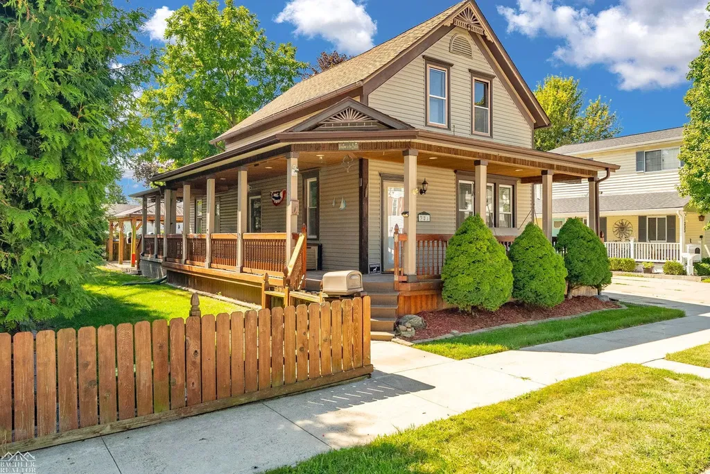 321 Delina Street Marine City City MI 48039