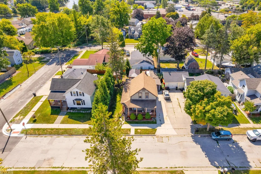 321 Delina Street Marine City City MI 48039