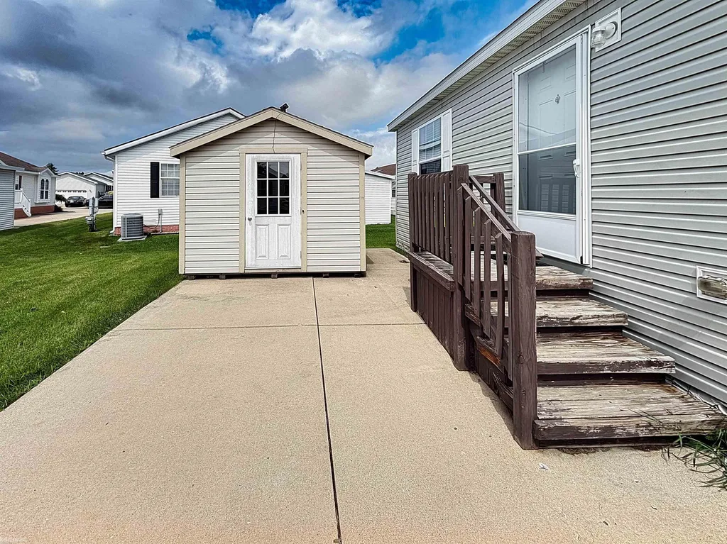 45545 Labelle Drive Macomb Township MI 48044