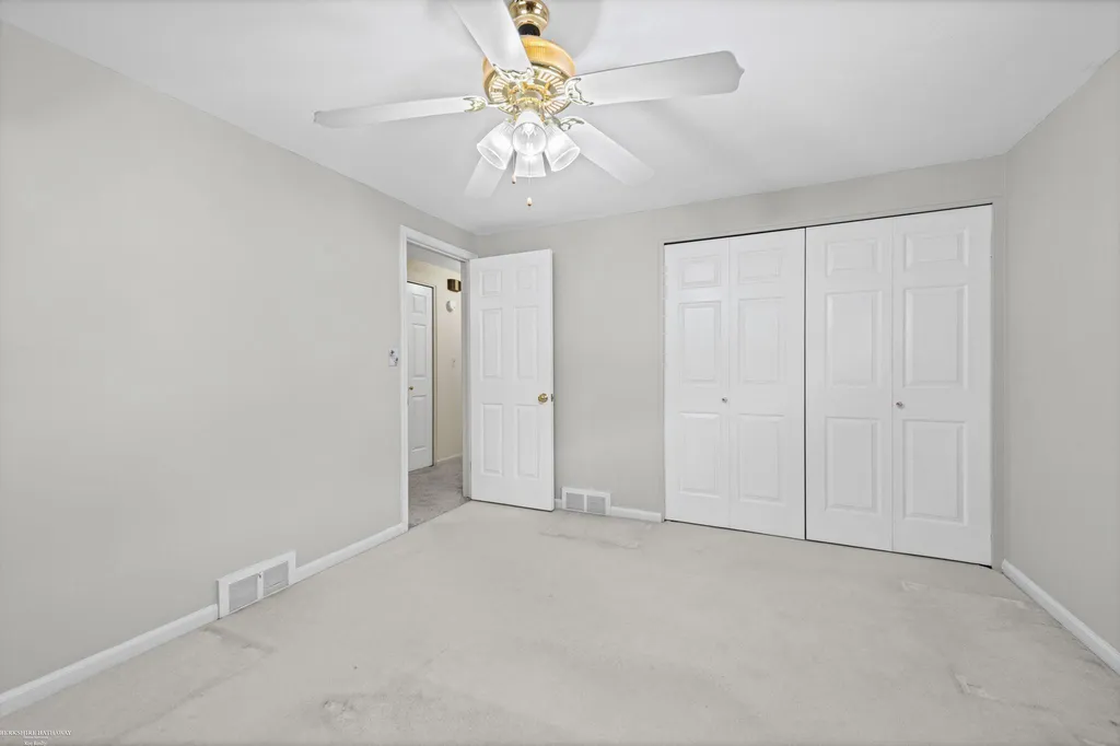 19824 Sussex Street St. Clair Shores City MI 48081
