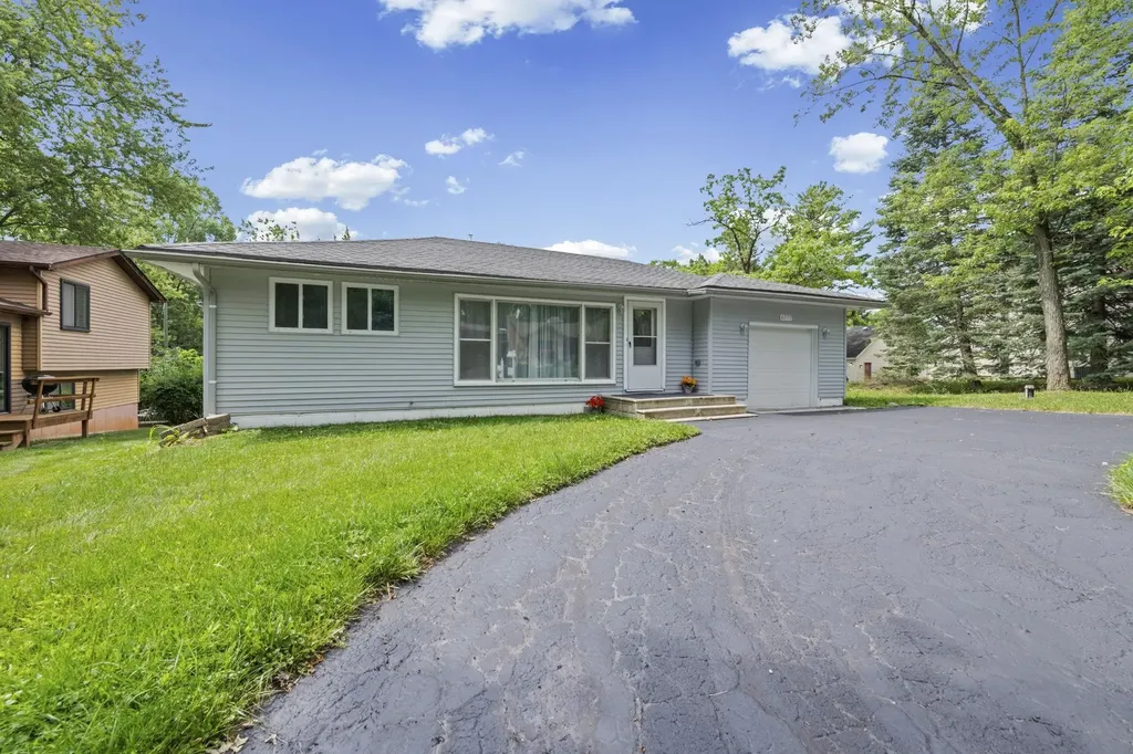 6777 Dandison Boulevard West Bloomfield Charter Township MI 48324