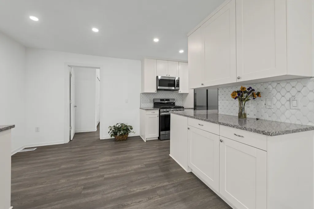 6777 Dandison Boulevard West Bloomfield Charter Township MI 48324