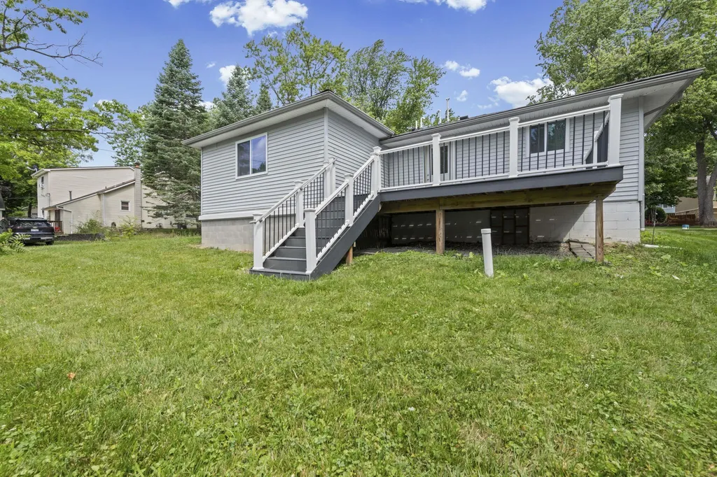 6777 Dandison Boulevard West Bloomfield Charter Township MI 48324