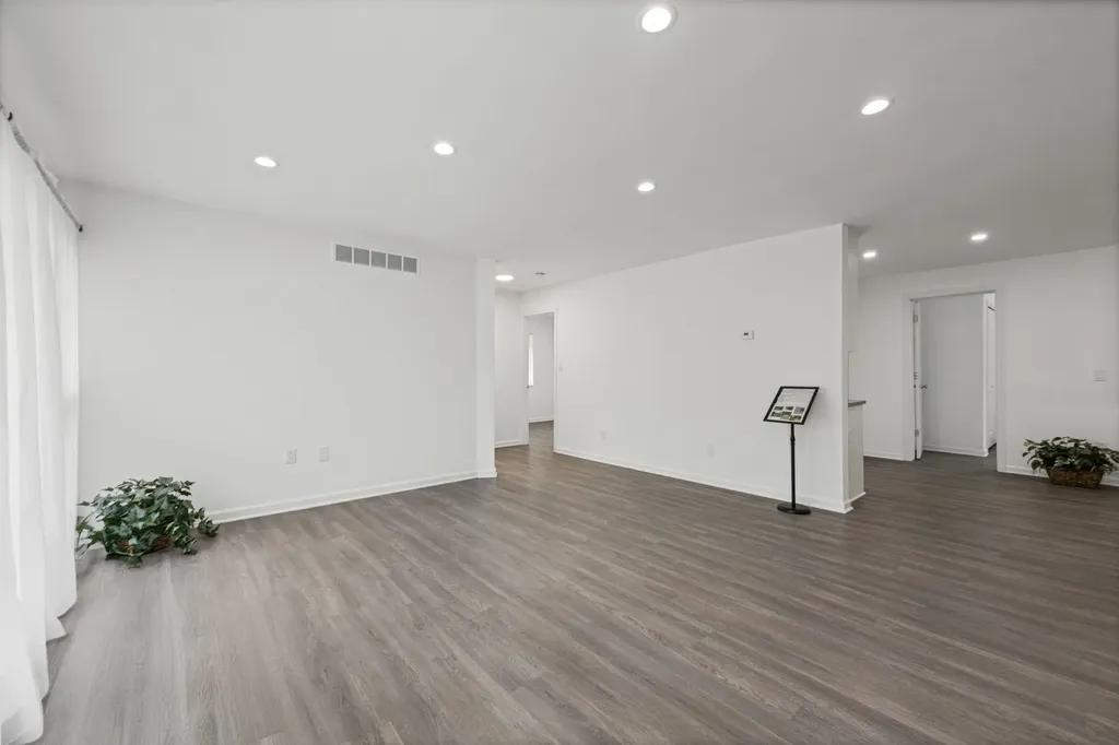 6777 Dandison Boulevard West Bloomfield Charter Township MI 48324