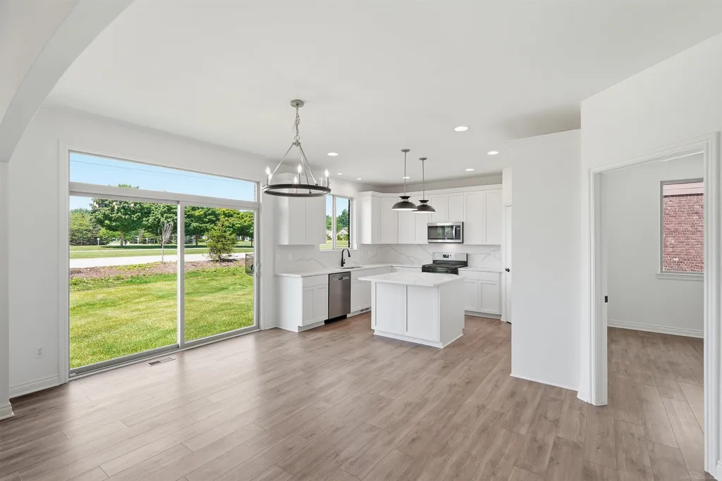 55611 Bay Oaks Court Shelby Charter Township MI 48315
