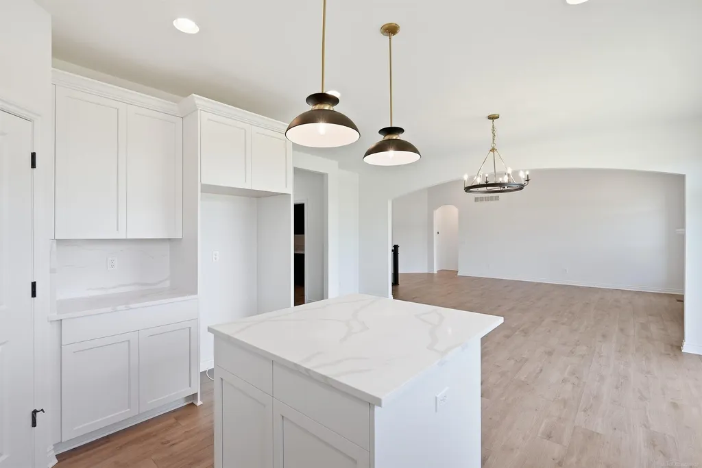55611 Bay Oaks Court Shelby Charter Township MI 48315