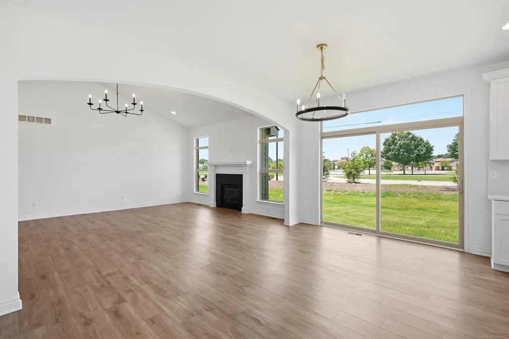 55611 Bay Oaks Court Shelby Charter Township MI 48315