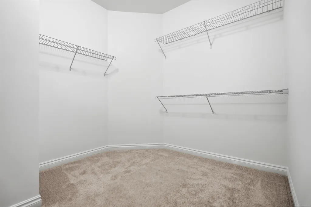 55611 Bay Oaks Court Shelby Charter Township MI 48315