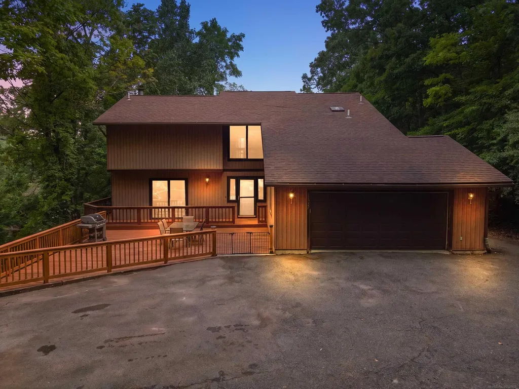 11535 Longden Avenue Pinckney Village MI 48169
