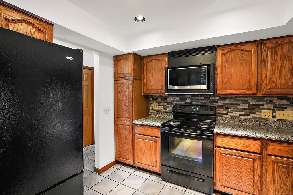11535 Longden Avenue Pinckney Village MI 48169