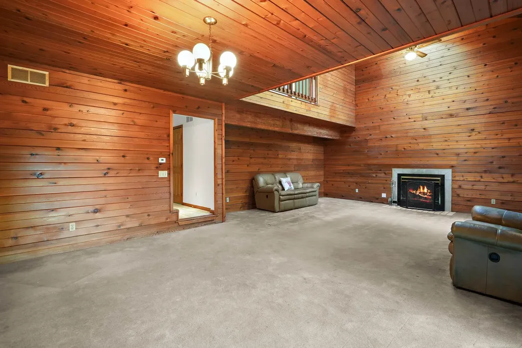 11535 Longden Avenue Pinckney Village MI 48169