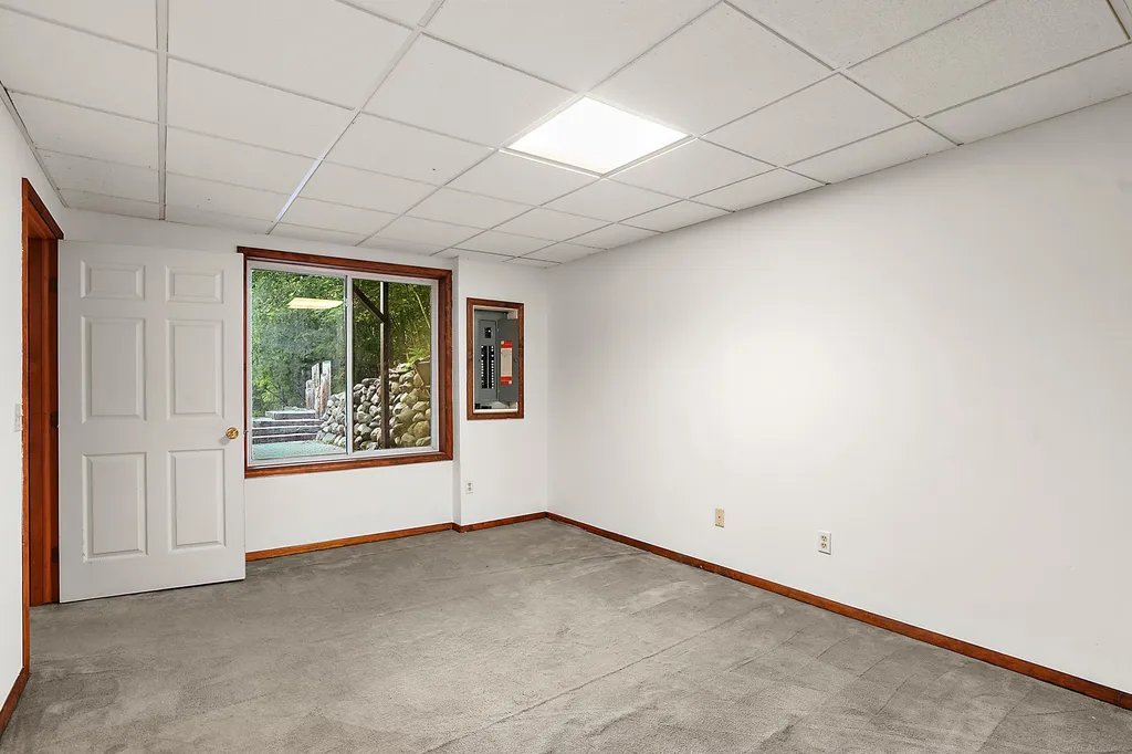 11535 Longden Avenue Pinckney Village MI 48169