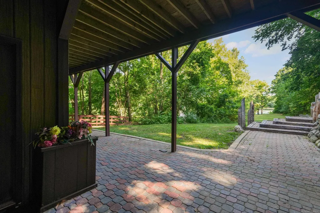 11535 Longden Avenue Pinckney Village MI 48169