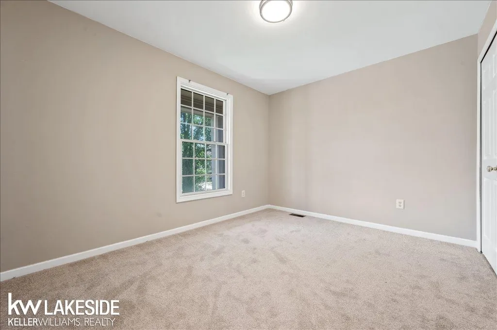 2199 Edgestone Drive Sterling Heights City MI 48314
