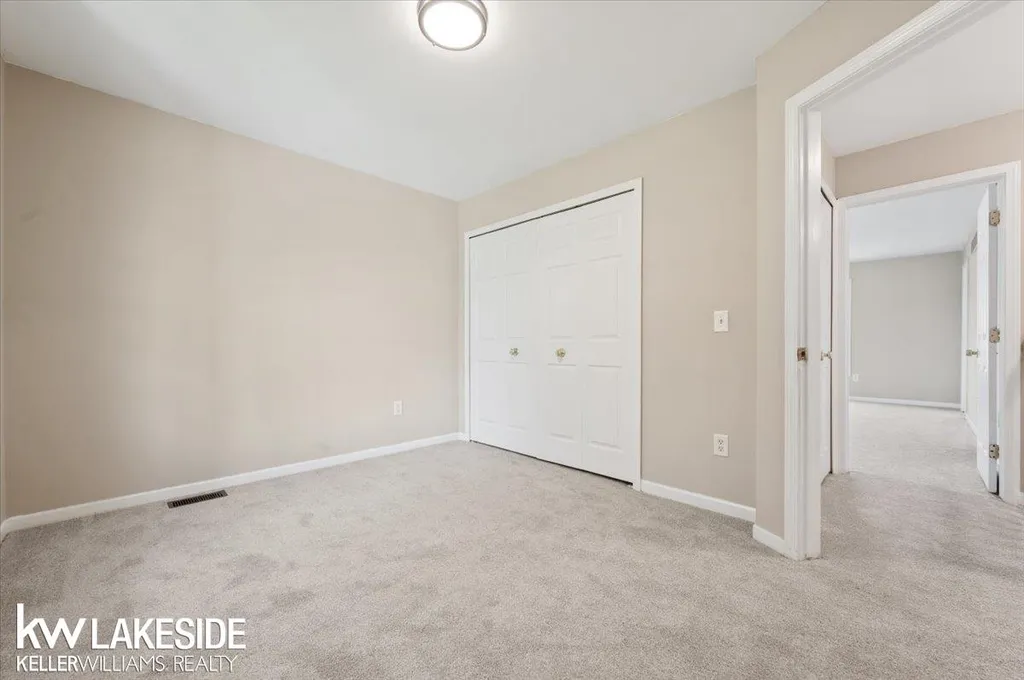 2199 Edgestone Drive Sterling Heights City MI 48314