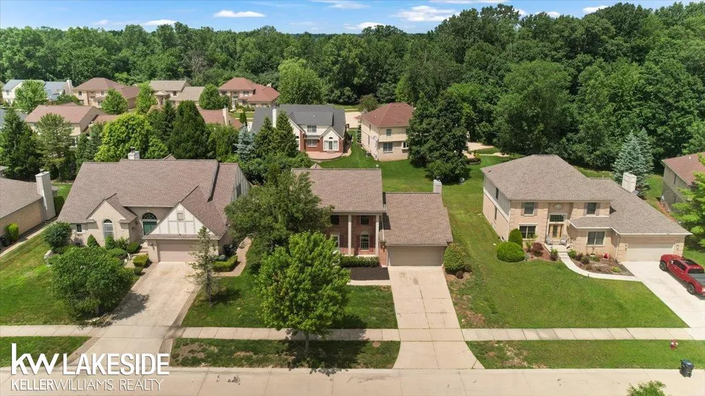 2199 Edgestone Drive Sterling Heights City MI 48314