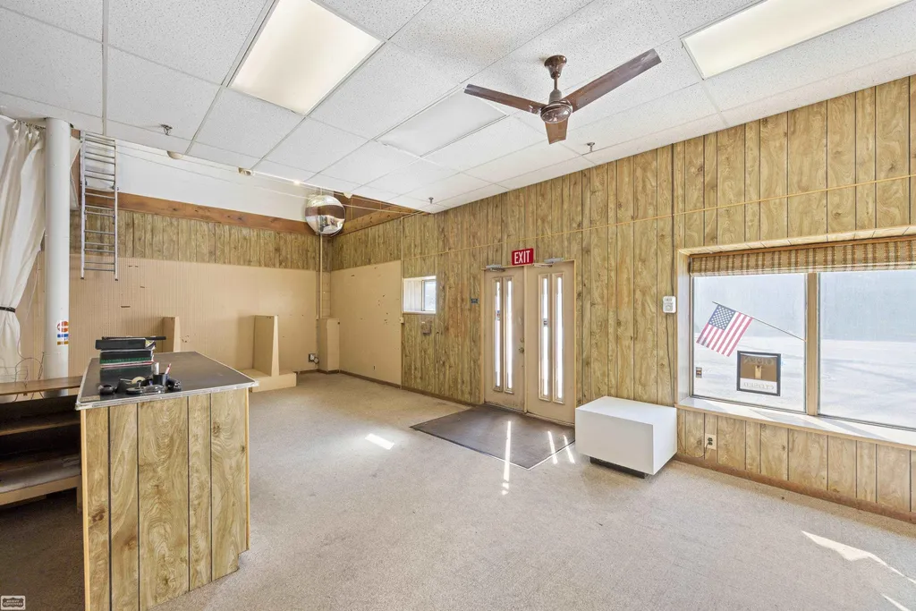 35942 Jefferson Avenue Harrison Charter Township MI 48045
