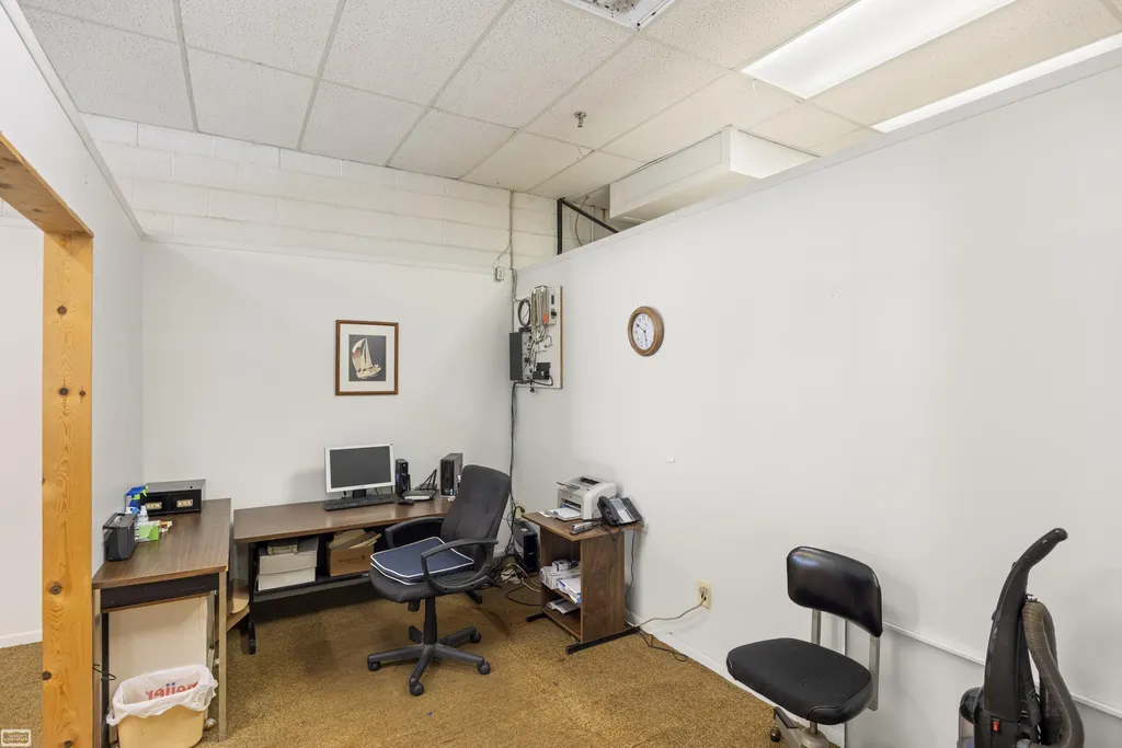 35942 Jefferson Avenue Harrison Charter Township MI 48045