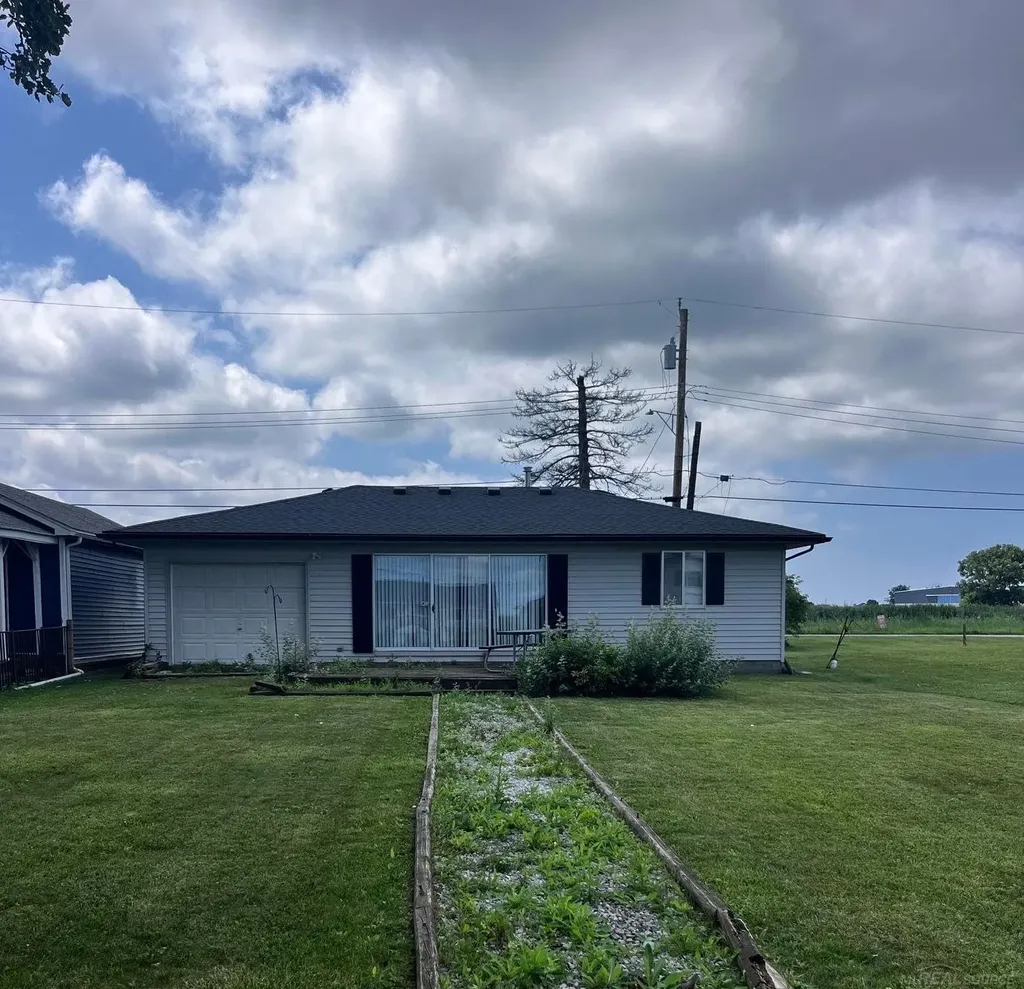 6336 Marina Drive Clay Township MI 48001