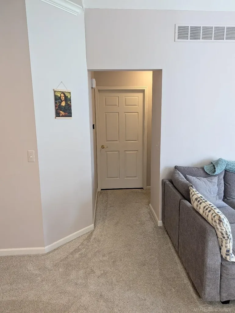 30592 Lynn Ct Court Chesterfield Township MI 48051
