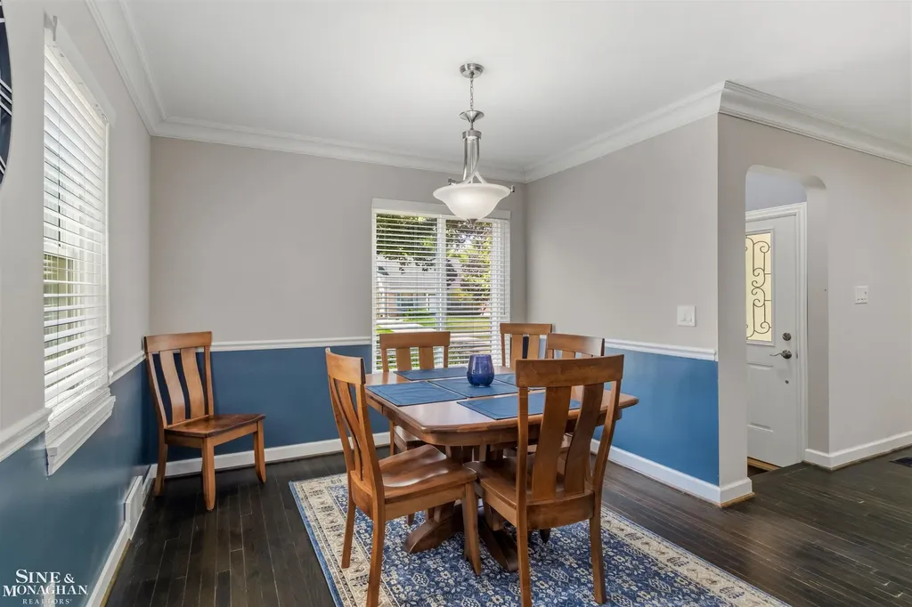 308 Ridgemont Road Grosse Pointe Farms City MI 48236