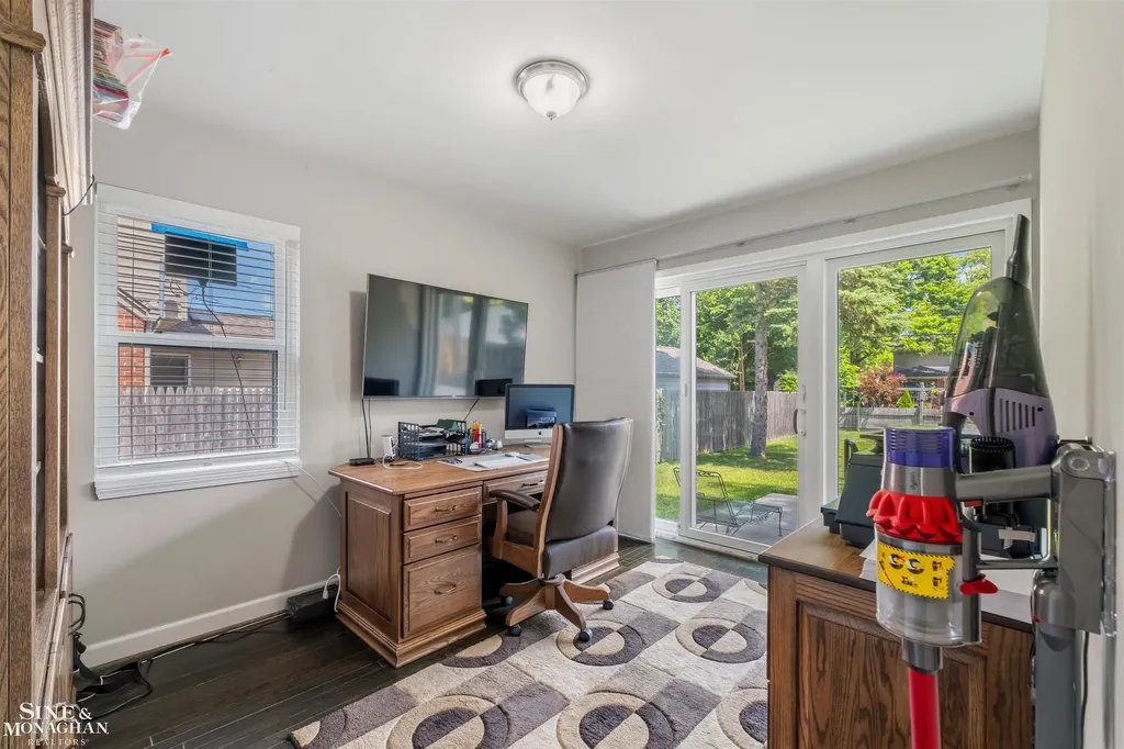 308 Ridgemont Road Grosse Pointe Farms City MI 48236