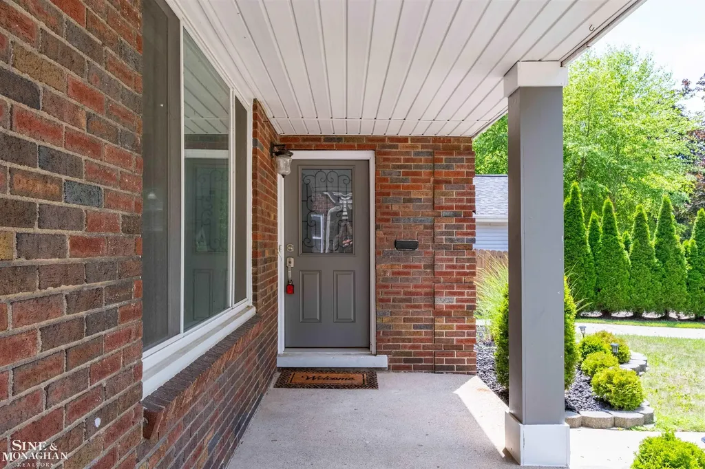 308 Ridgemont Road Grosse Pointe Farms City MI 48236