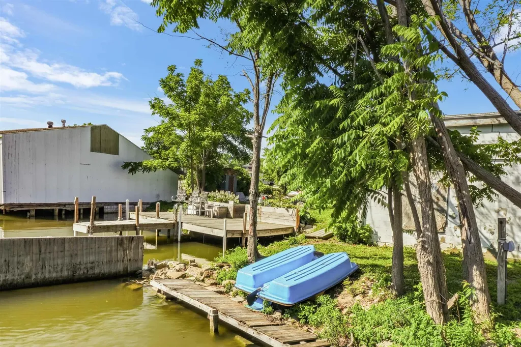 1227 Water Street Port Huron City MI 48060