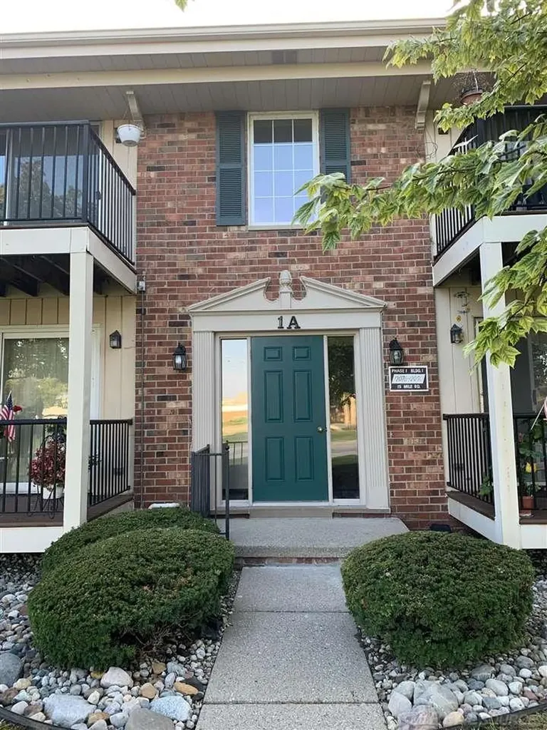 12090 15 Mile Road Sterling Heights City MI 48312