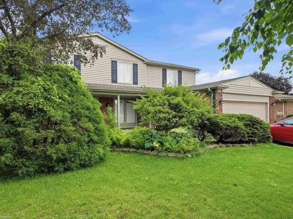 43456 Hillcrest Drive Sterling Heights City MI 48313