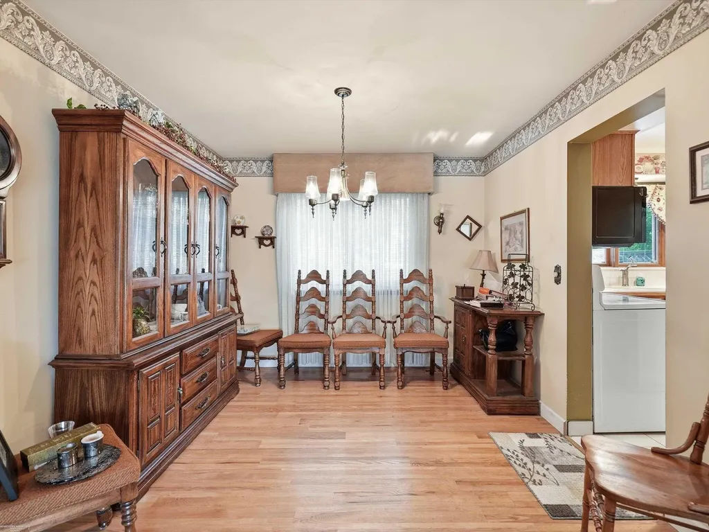 43456 Hillcrest Drive Sterling Heights City MI 48313