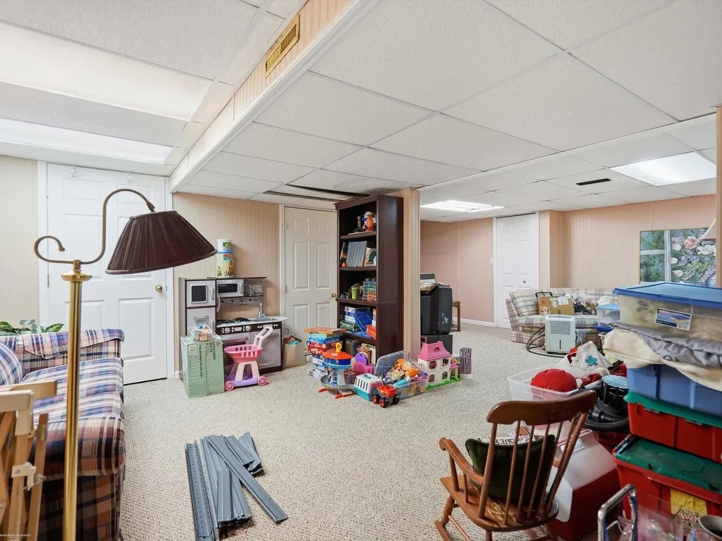 43456 Hillcrest Drive Sterling Heights City MI 48313