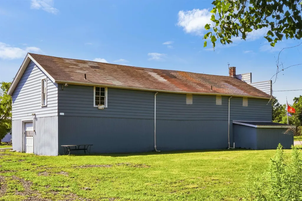 1227 Water Street Port Huron City MI 48060