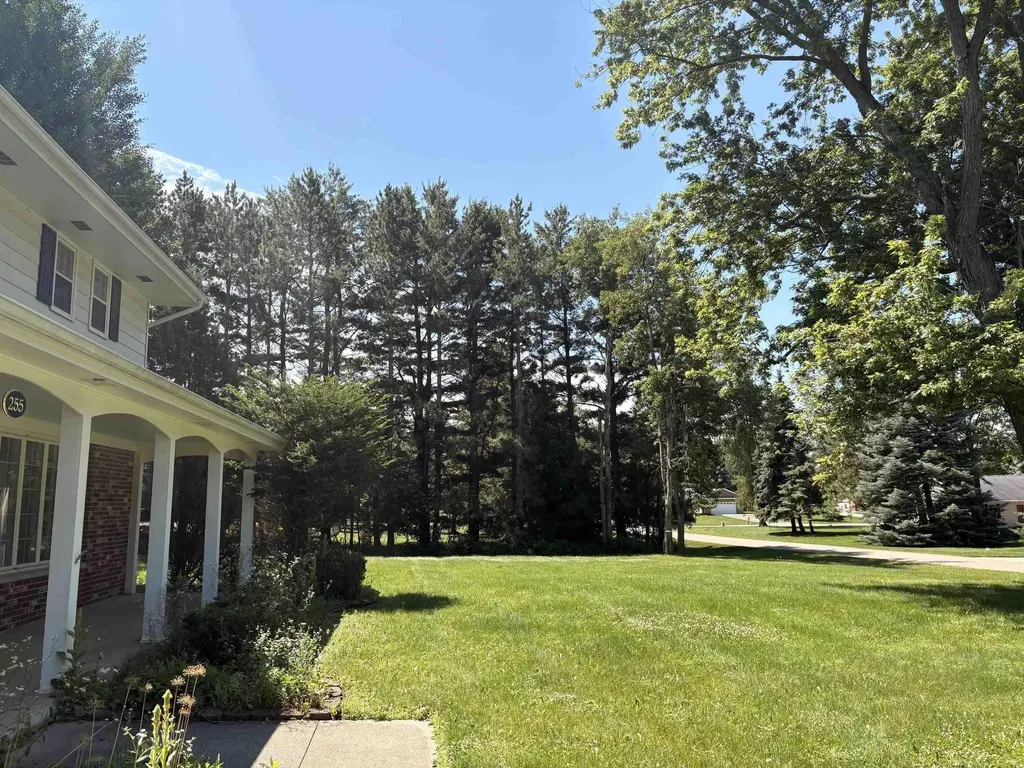 255 Worth Street Sandusky City MI 48471