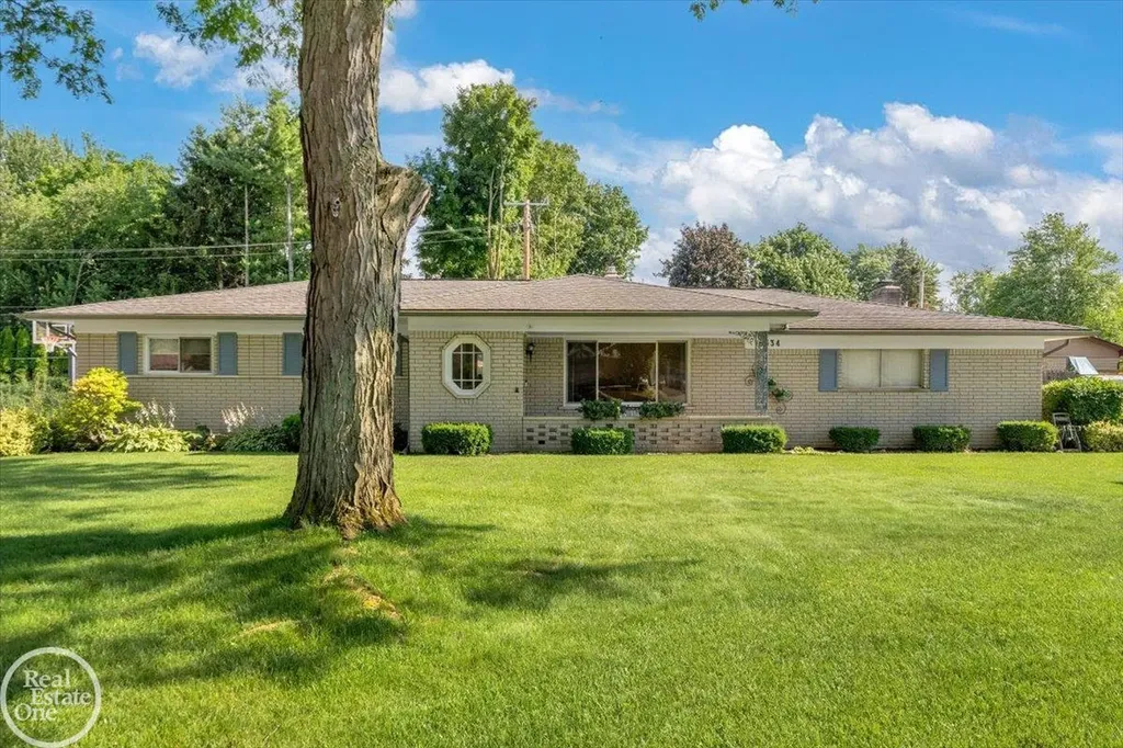6534 Donnybrook Drive Shelby Charter Township MI 48316