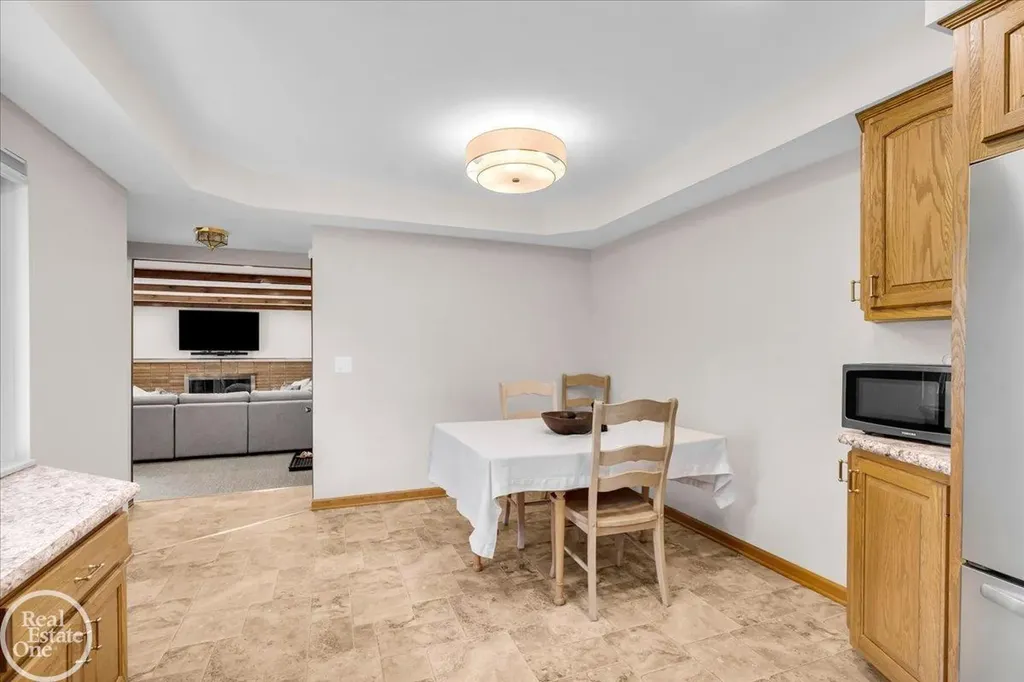 6534 Donnybrook Drive Shelby Charter Township MI 48316