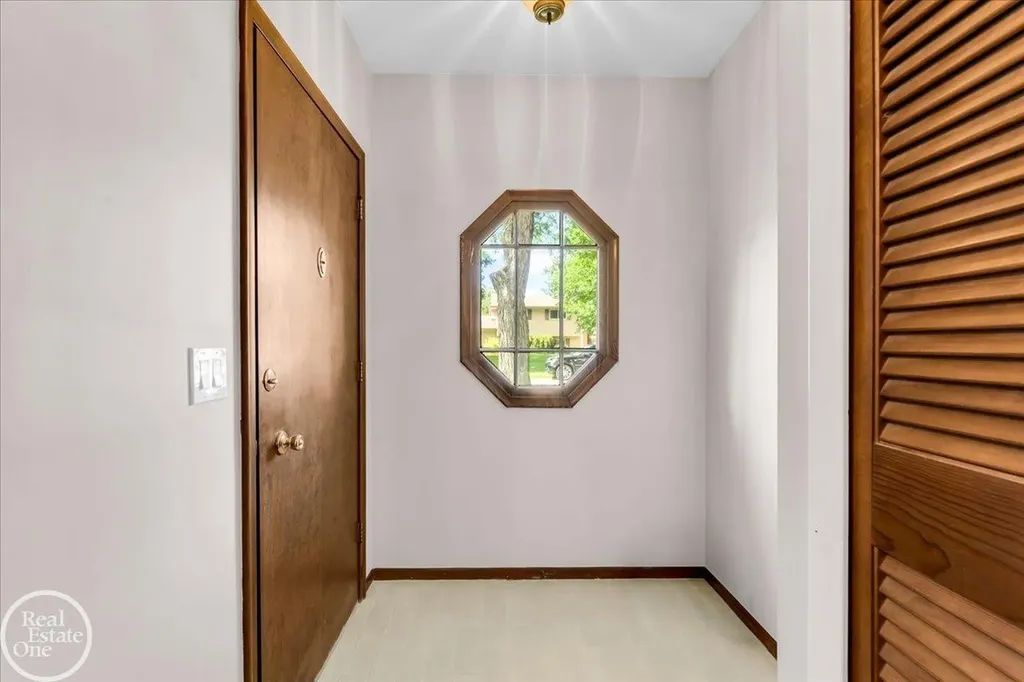 6534 Donnybrook Drive Shelby Charter Township MI 48316