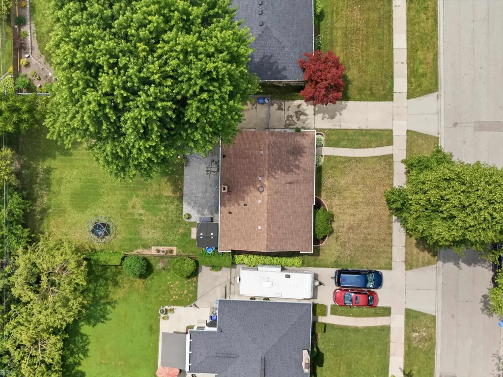 1005 N Esplanade Street Mt. Clemens City MI 48043