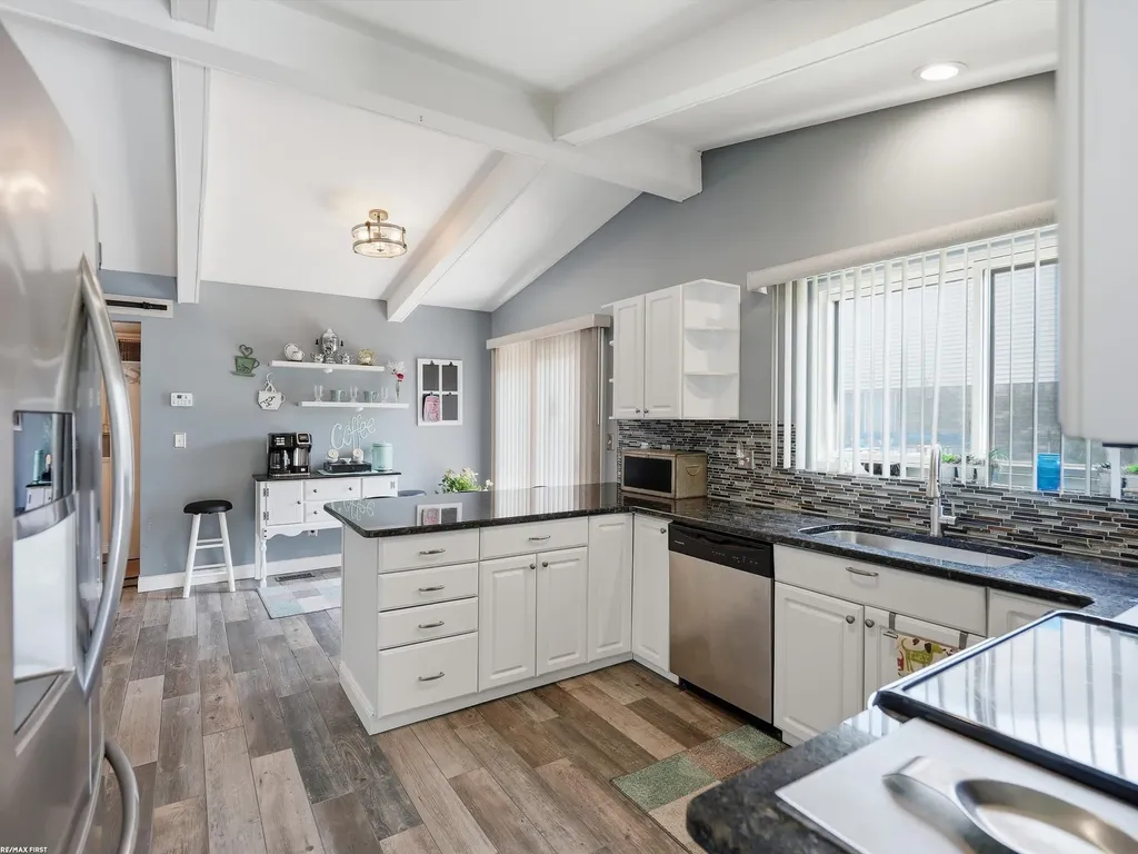 14604 Lakeshore Drive Sterling Heights City MI 48313