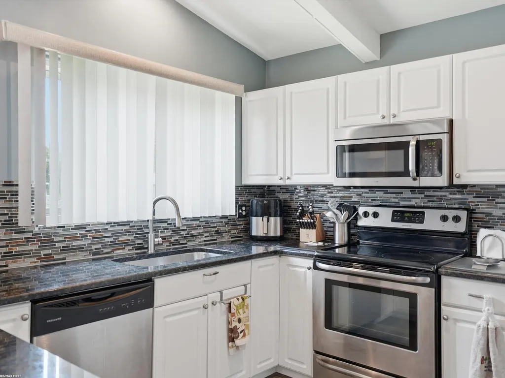 14604 Lakeshore Drive Sterling Heights City MI 48313