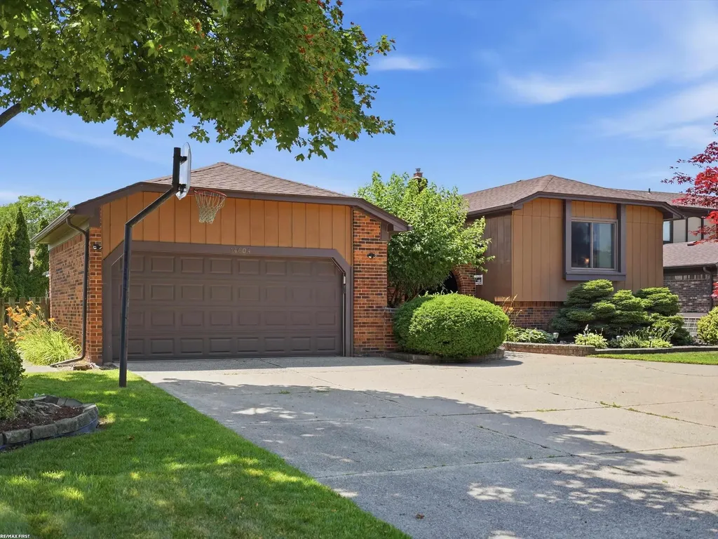 14604 Lakeshore Drive Sterling Heights City MI 48313