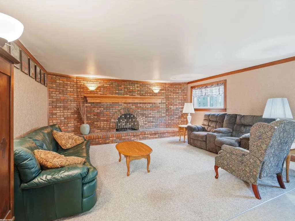 14604 Lakeshore Drive Sterling Heights City MI 48313
