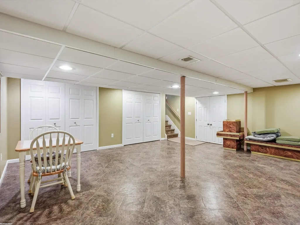 14604 Lakeshore Drive Sterling Heights City MI 48313