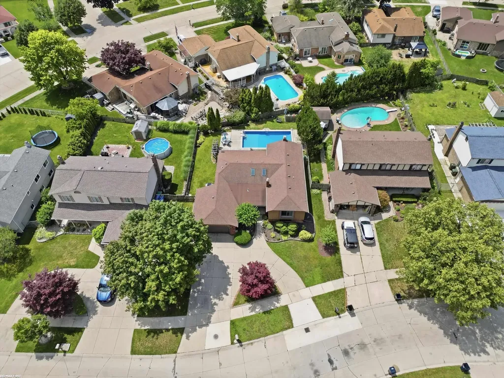 14604 Lakeshore Drive Sterling Heights City MI 48313