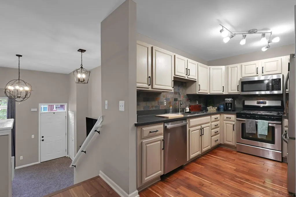 53032 Providence Drive Shelby Charter Township MI 48315