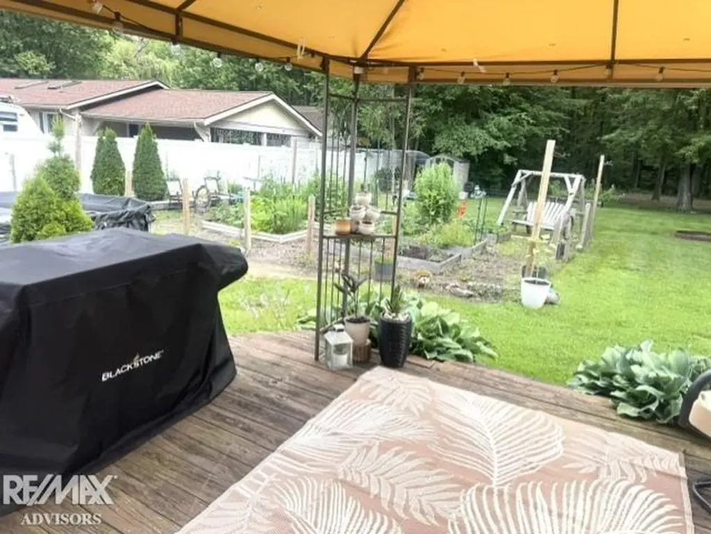 48269 Forbes Street Chesterfield Township MI 48047